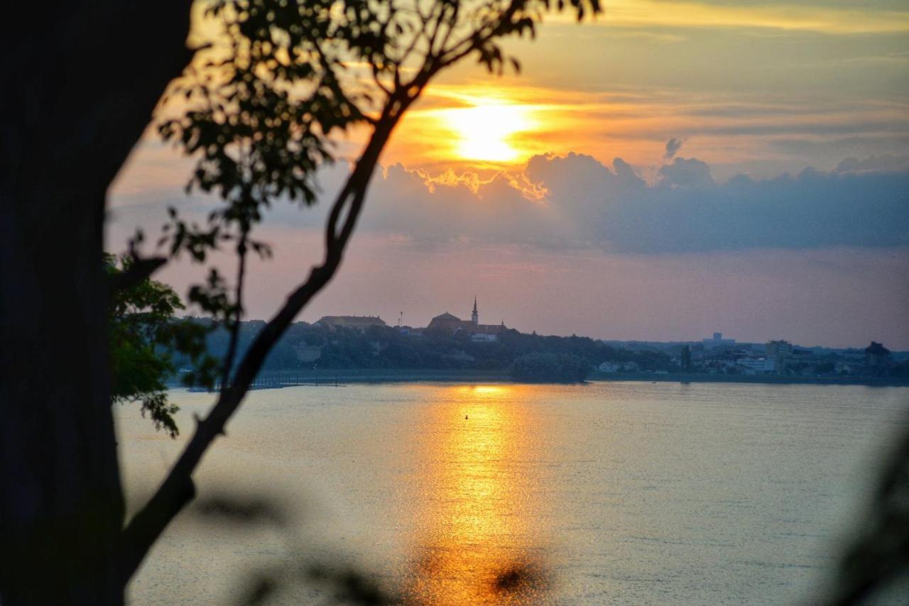 Kuca Za Odmor Mirni Kutak Vukovar Exterior photo
